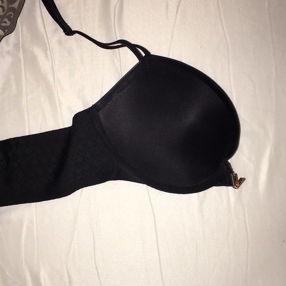 Never been worn Victoria’s Secret push up bra - Picture 2 of 4